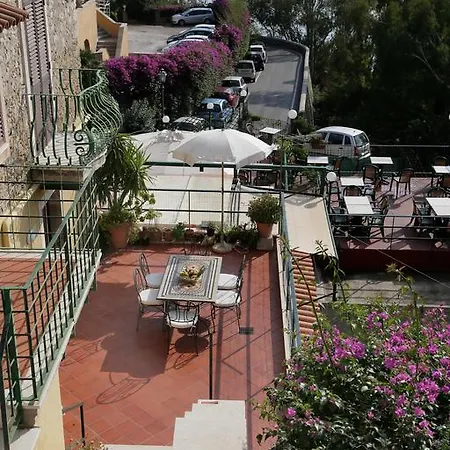 Casa Costa * Taormina